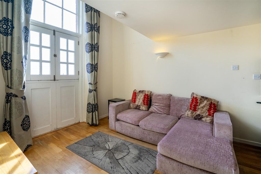 Property photo 3 of 9 50CH-1.Jpg