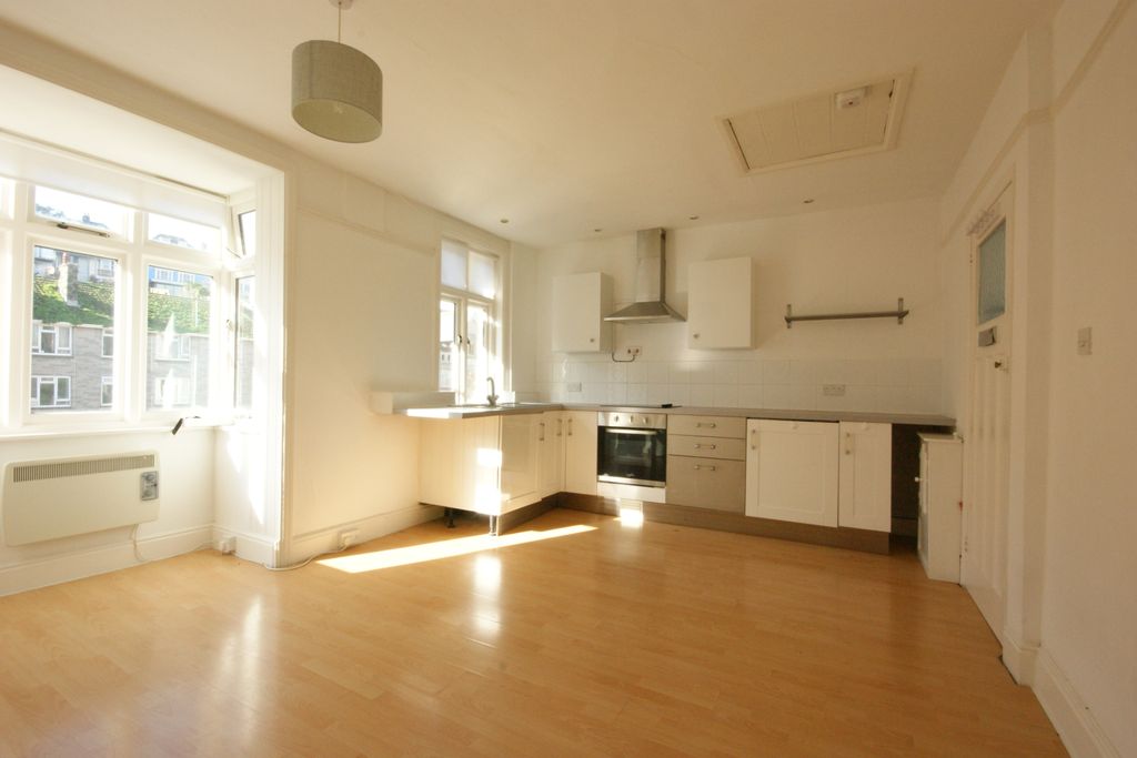 Property photo 1 of 4