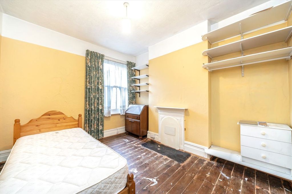 Property photo 3 of 7