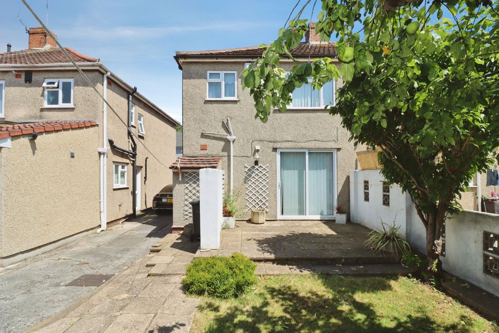 Property photo 3 of 17 Pbox-Img.Jpg