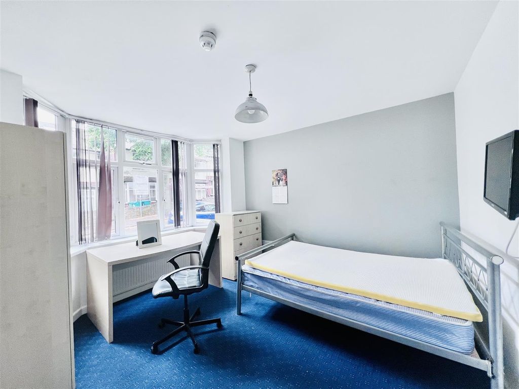 Property photo 2 of 19 Image00002.Jpeg