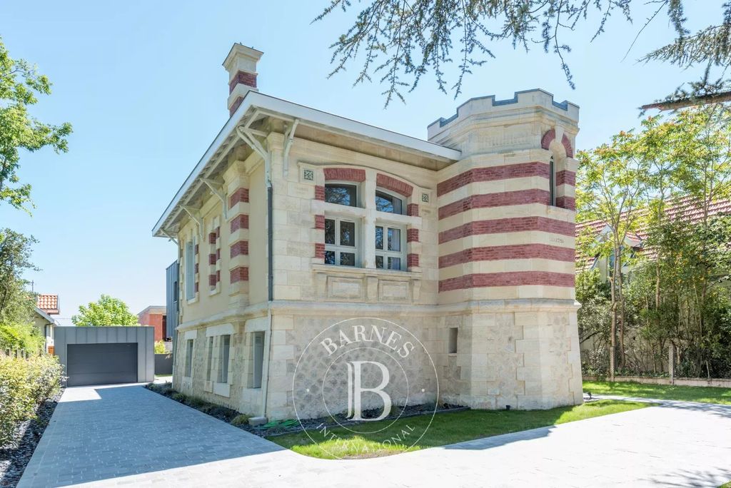 Property photo 3 of 15