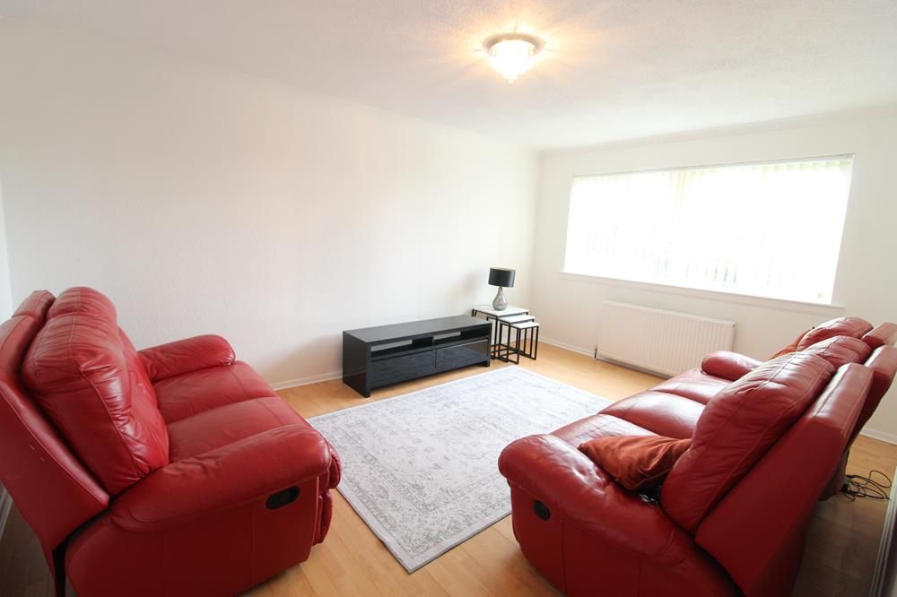 Property photo 1 of 9 Lounge