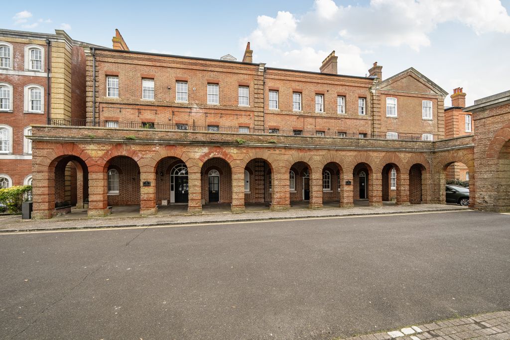 Property photo 1 of 22