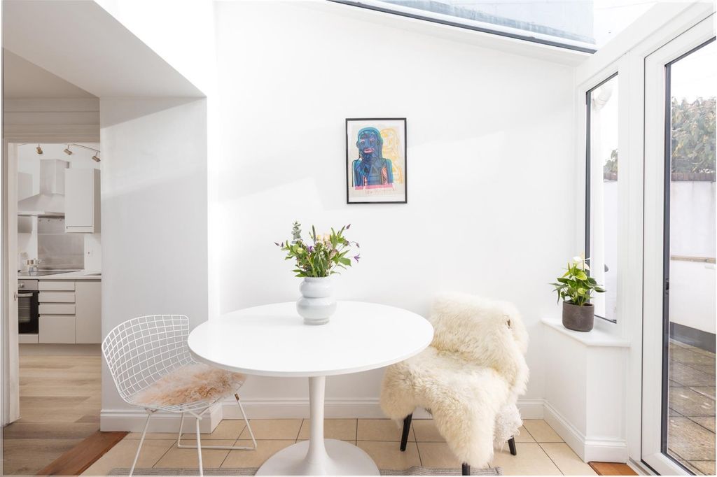 Property photo 3 of 29 Gff 10 Cooperage Lane, Bs3--5.Jpg