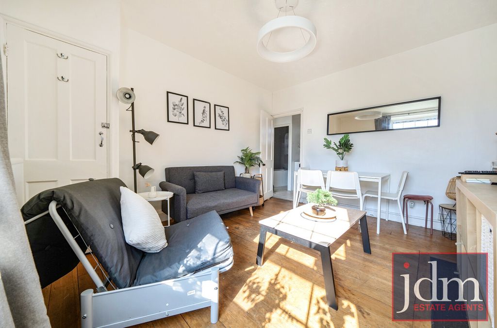 Property photo 2 of 10 A6461927-23Ec-481...