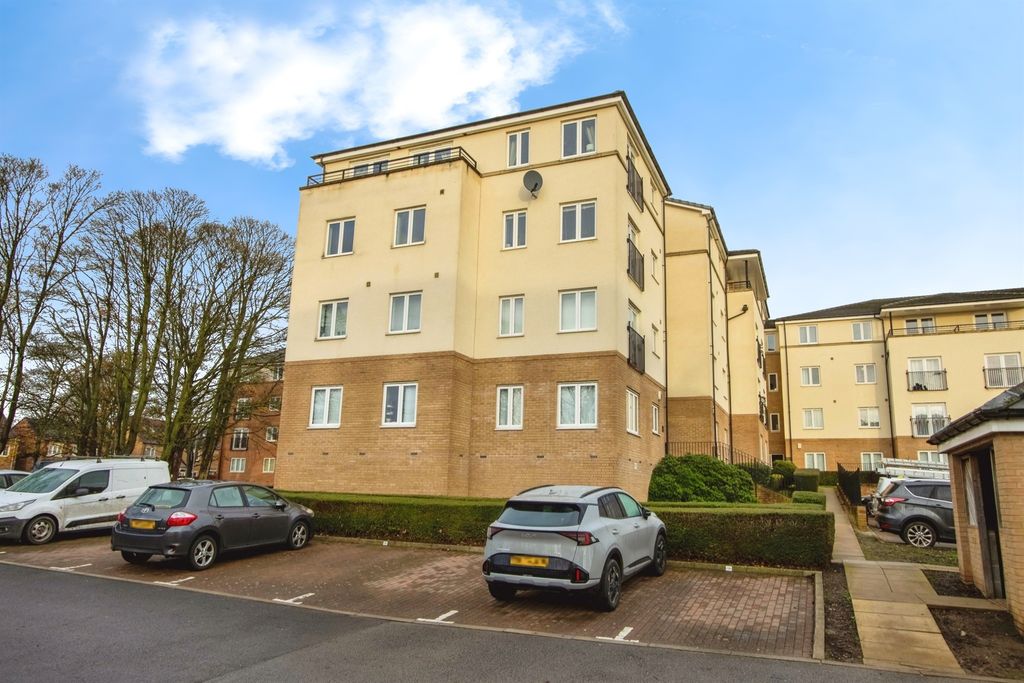 Property photo 1 of 11