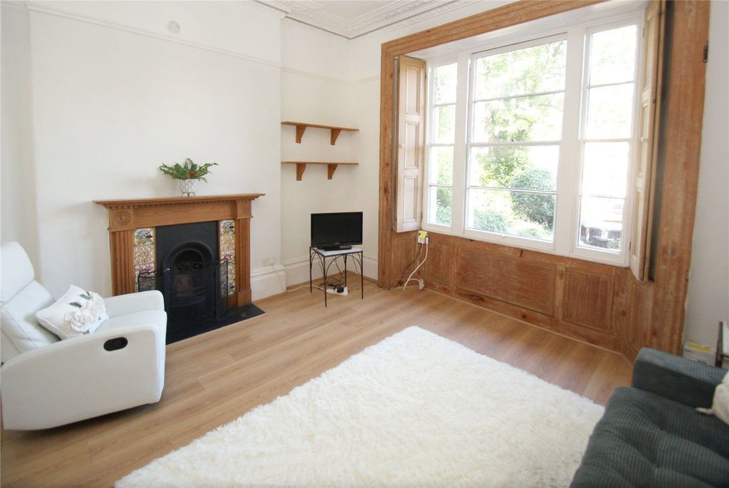 Property photo 3 of 8 Picture No. 13