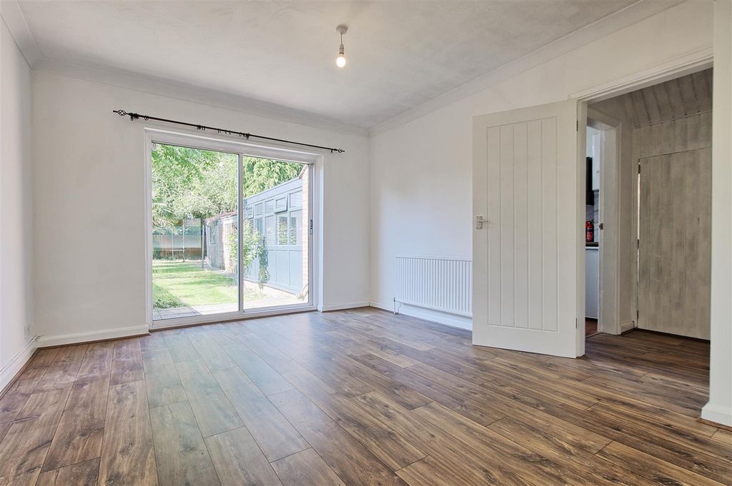 Property photo 2 of 15 Dining 2.Jpg