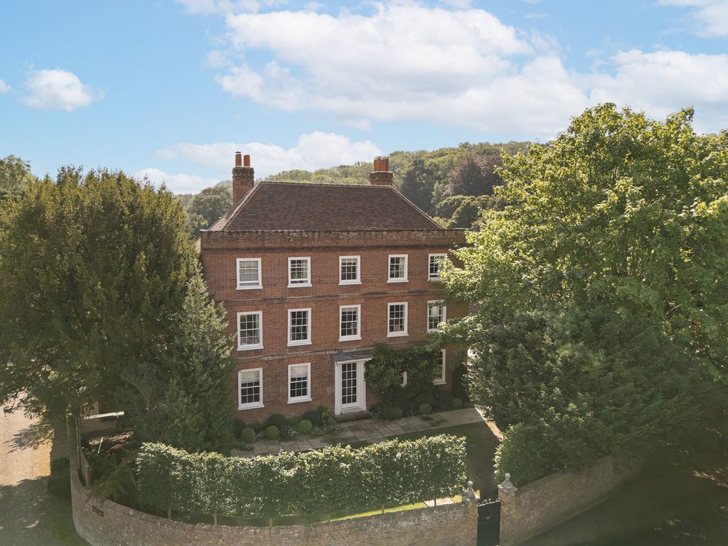 Property photo 1 of 37