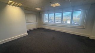 Property photo 2 of 8 Photo 8