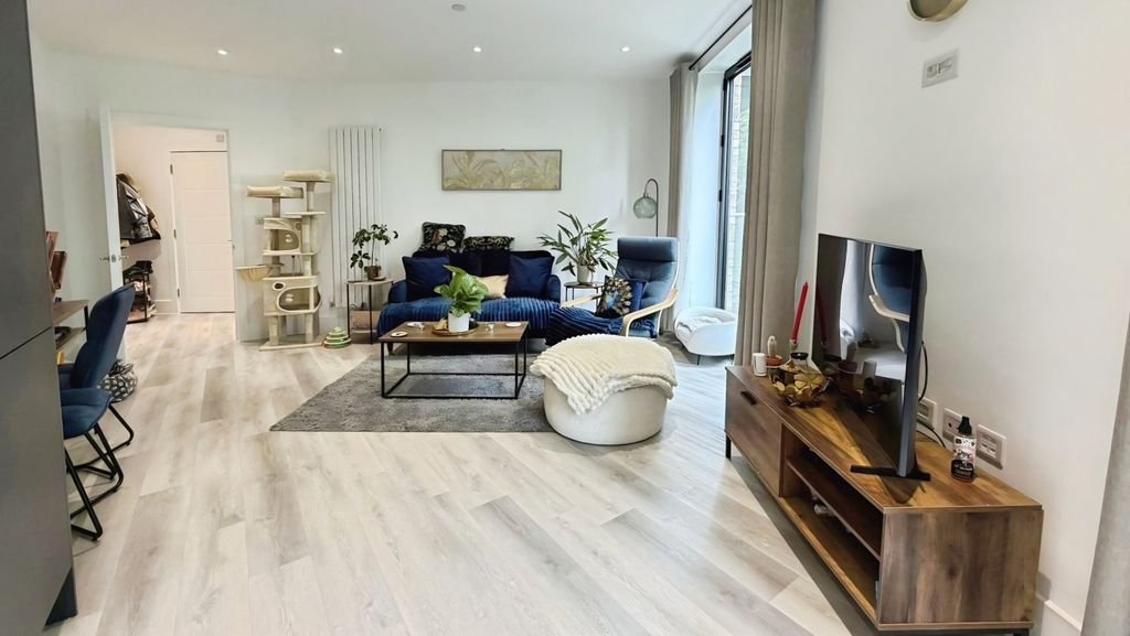 Property photo 2 of 16 01Df136d-Photo-20...