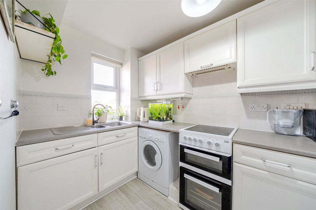 Property photo 3 of 19 Picture No. 07