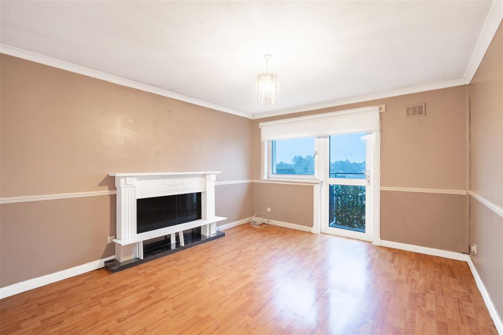 Property photo 2 of 9 Lounge-1.Jpg