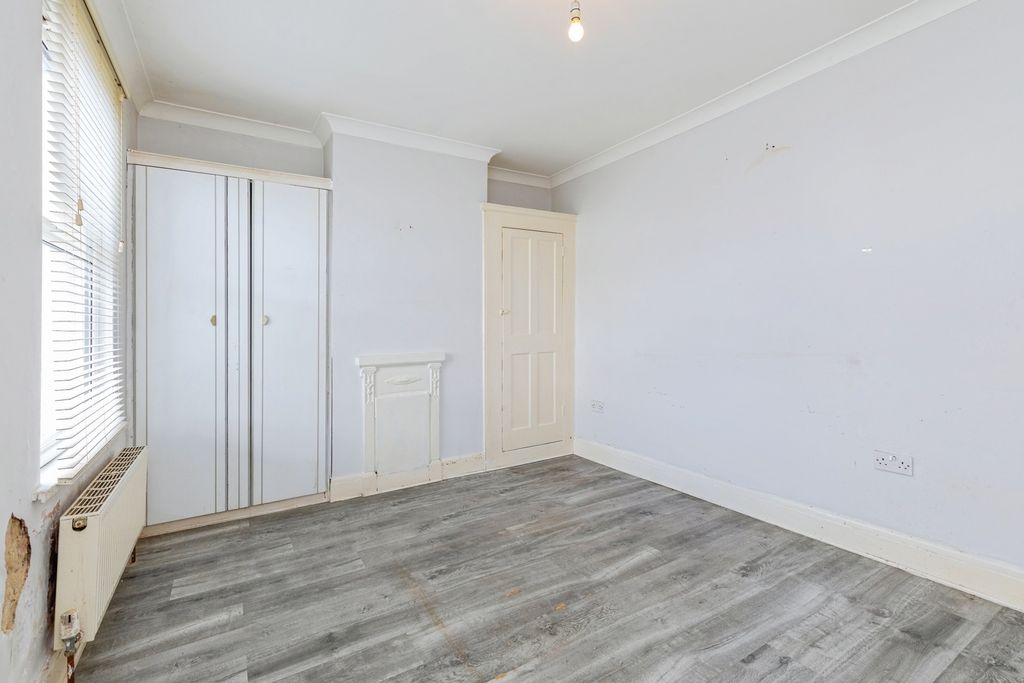 Property photo 3 of 15 Photo