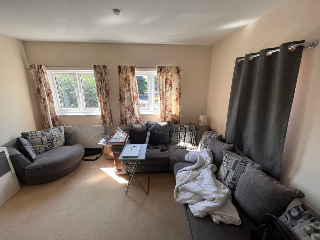 Property photo 2 of 6 Living Room