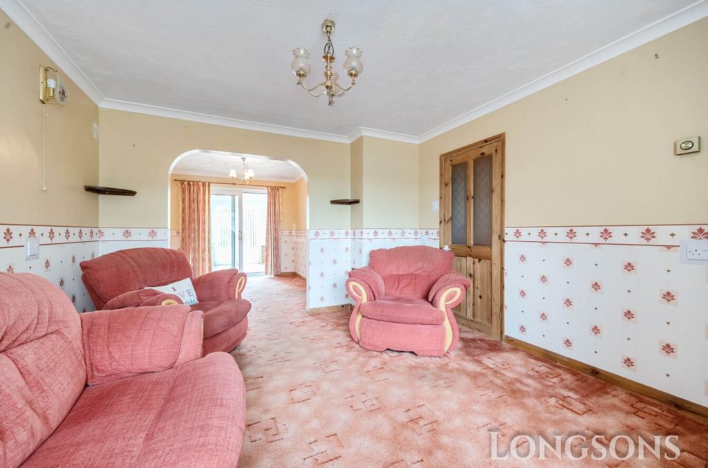 Property photo 3 of 14