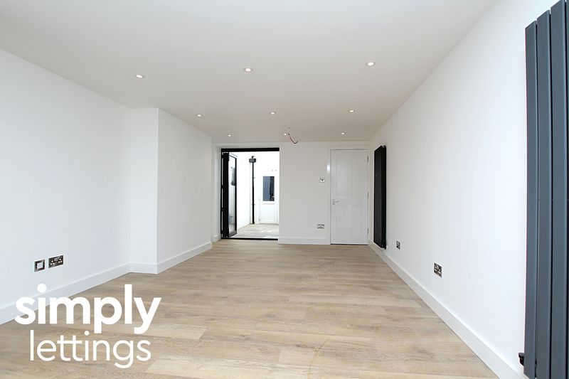 Property photo 3 of 18 Photo 2