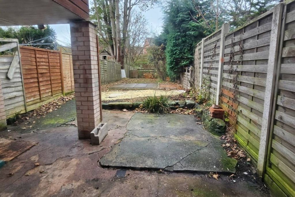 Property photo 2 of 7