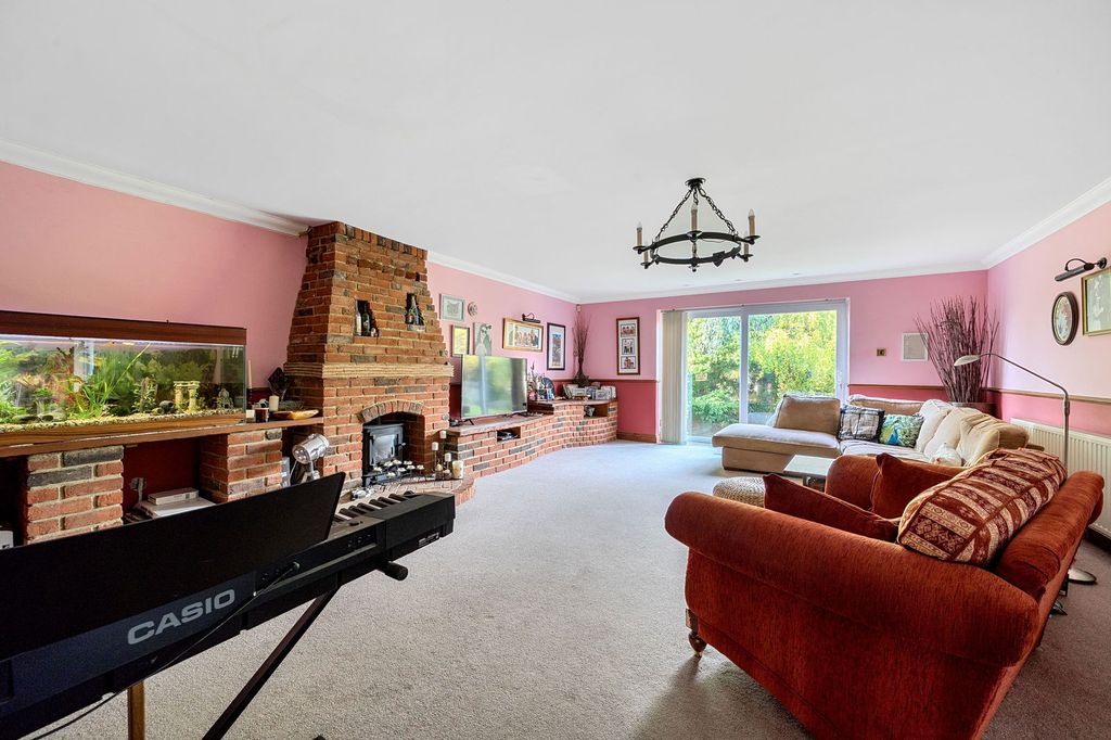 Property photo 2 of 22