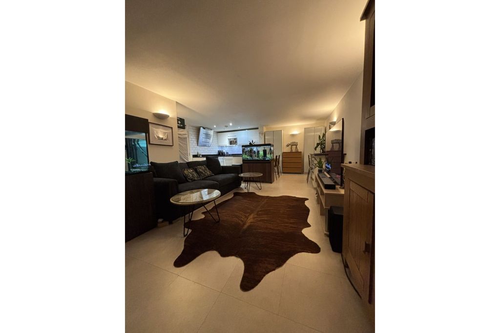 Property photo 2 of 29 Living Room