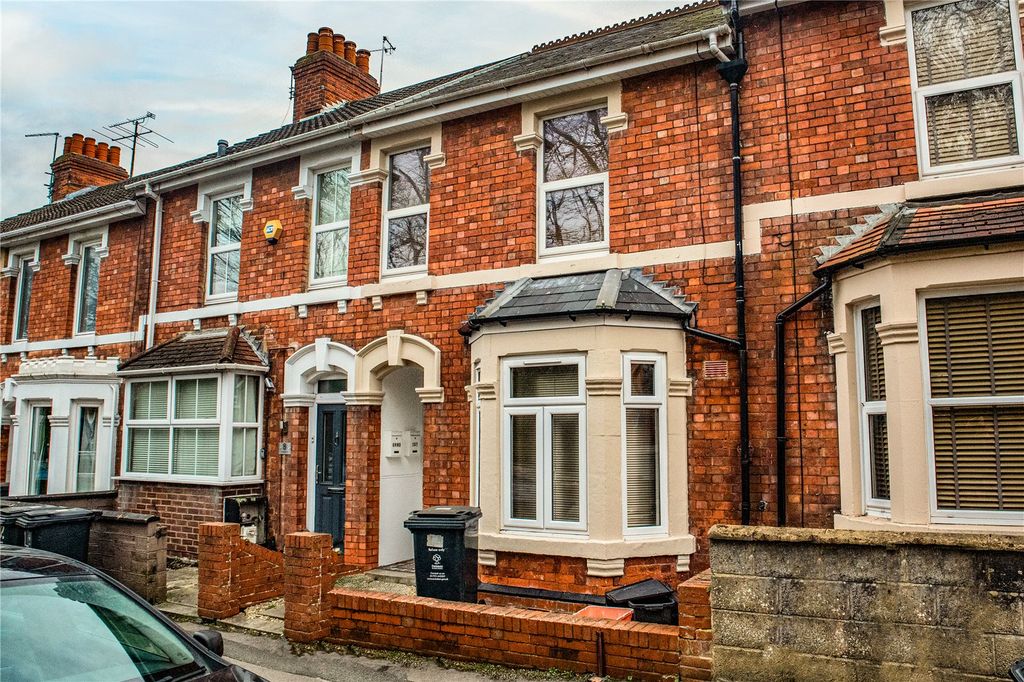 Property photo 2 of 7 Picture No. 11