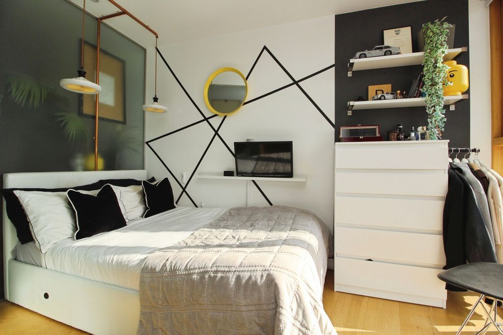 Property photo 3 of 14 Bedroom