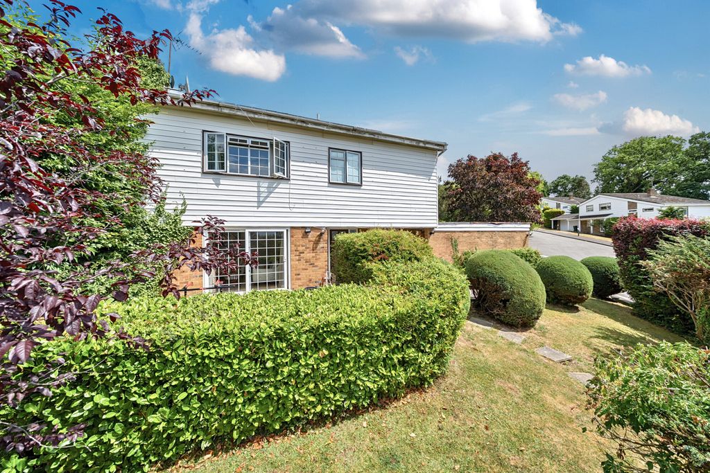 Property photo 1 of 25 1315525-4-686Bd8F...