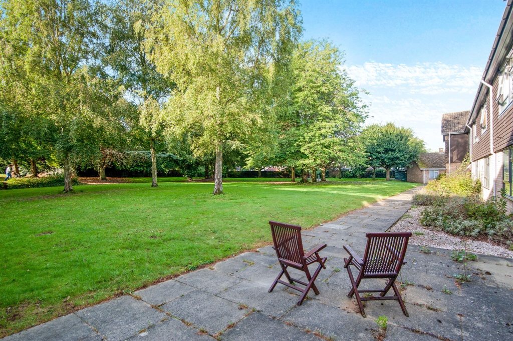 Property photo 2 of 9