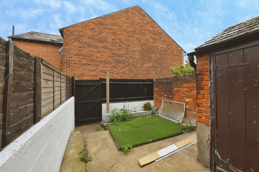 Property photo 2 of 8 Pbox-Img.Jpg