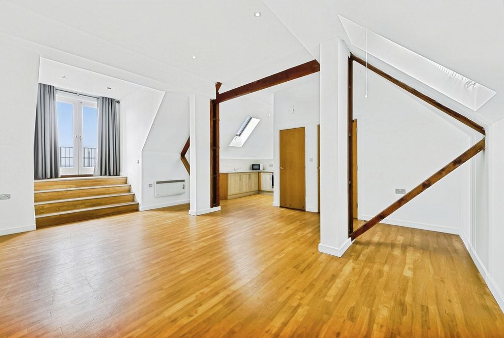 Property photo 2 of 15 2