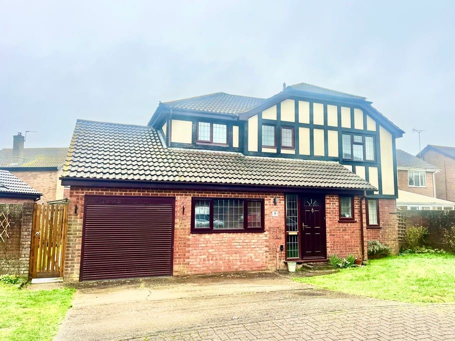 Property photo 1 of 17