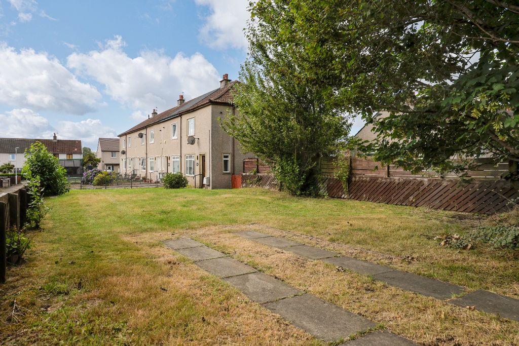 Property photo 3 of 27