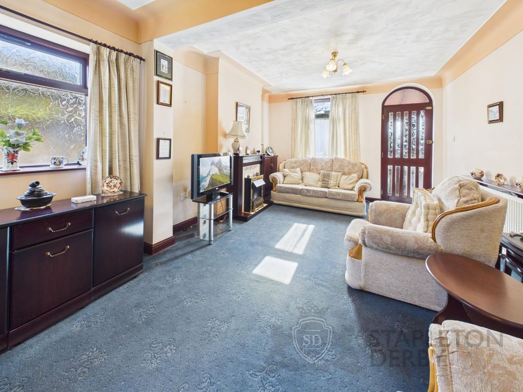 Property photo 3 of 14 Cam04709G0-Pr0346-Still009.Jpg