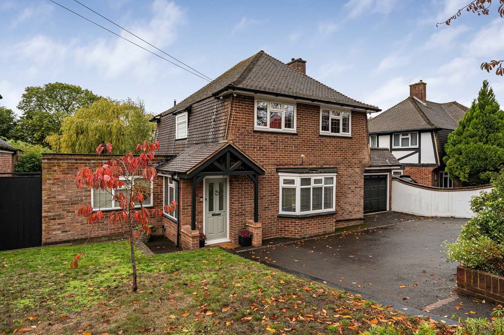 Property photo 1 of 41