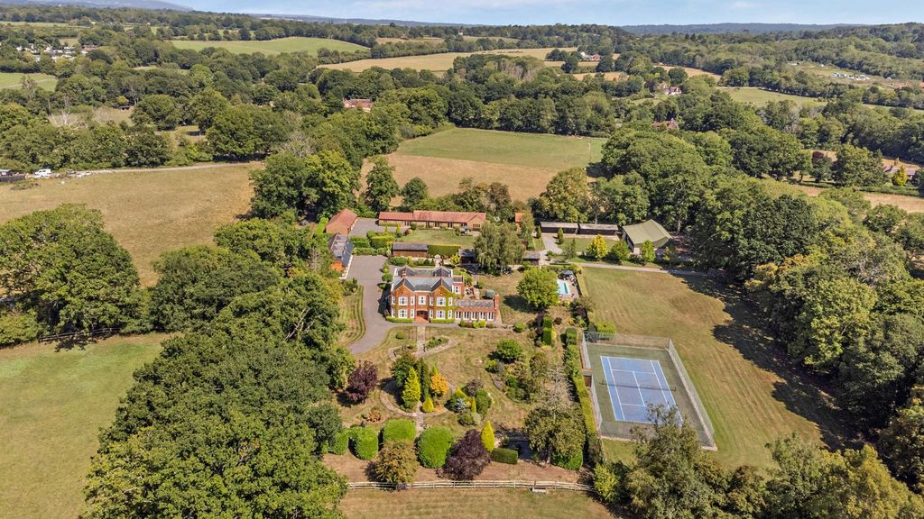 Property photo 3 of 23 Picture No. 06