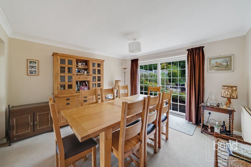 Property photo 3 of 18