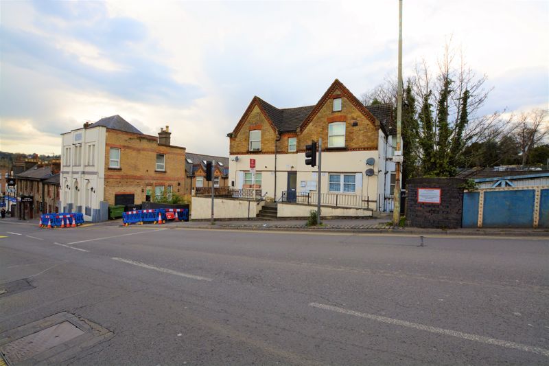 Property photo 1 of 5 Photo 5