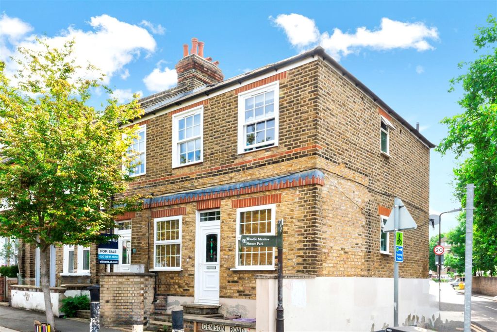 Property photo 1 of 10