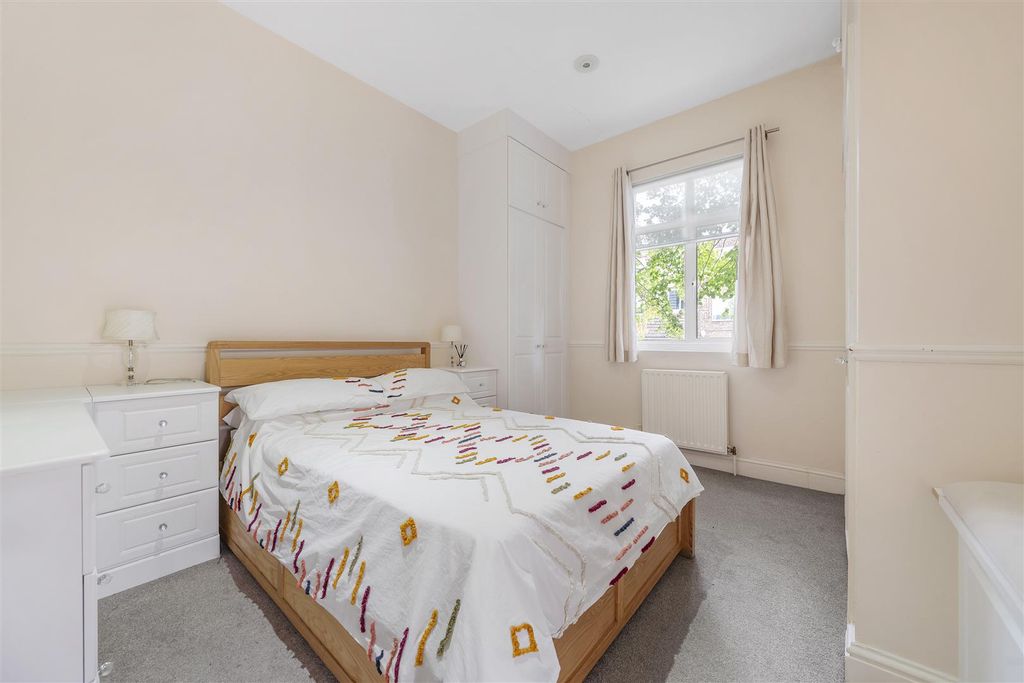 Property photo 3 of 11 Croydon Road-2.Jpg
