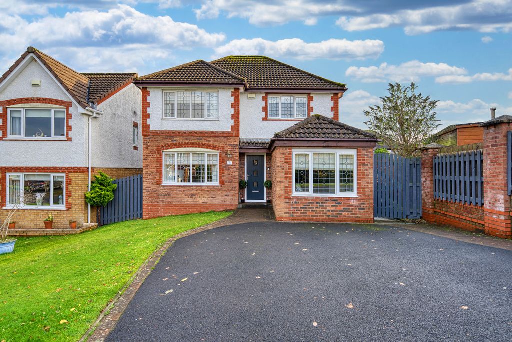 Property photo 1 of 41