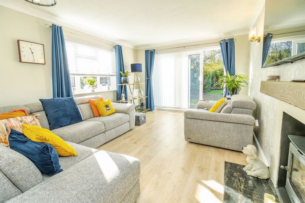 Property photo 2 of 20