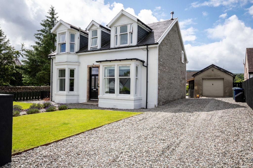 Property photo 2 of 38 4564442