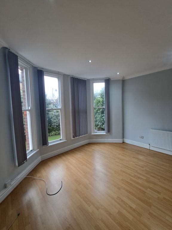 Property photo 1 of 8 Living Room