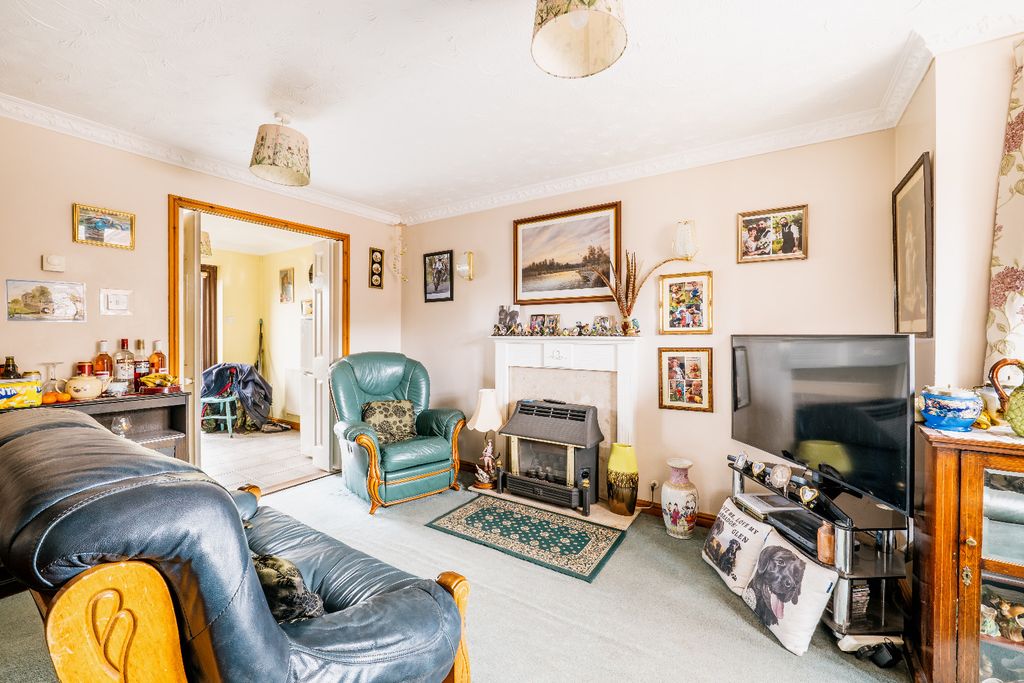 Property photo 3 of 13 4053215
