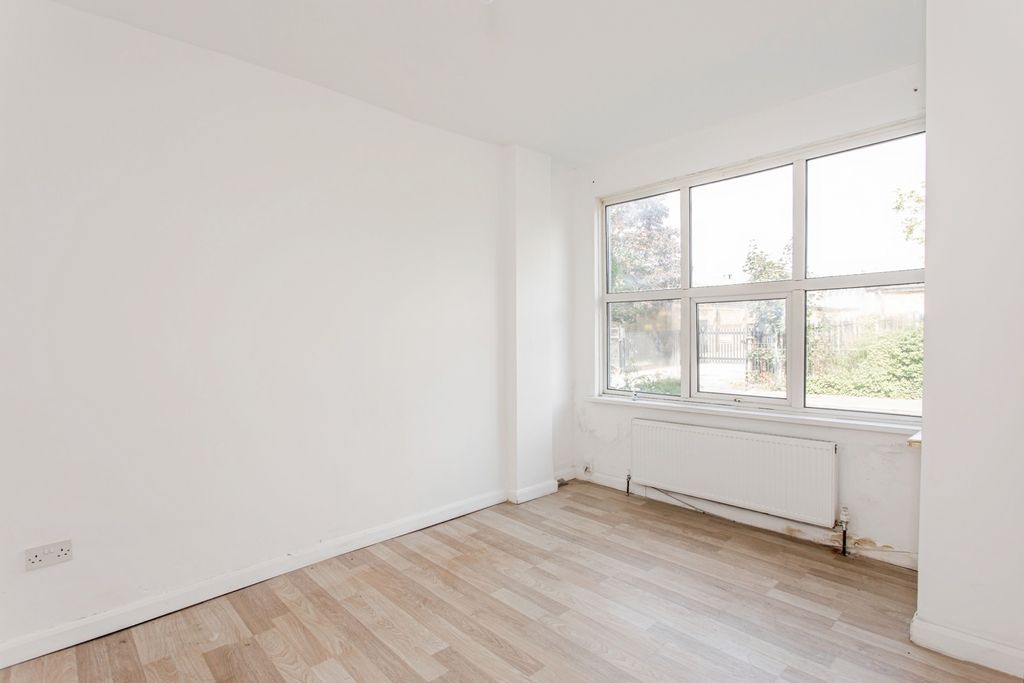 Property photo 3 of 17 Reception Room