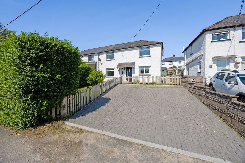 Property photo 1 of 41