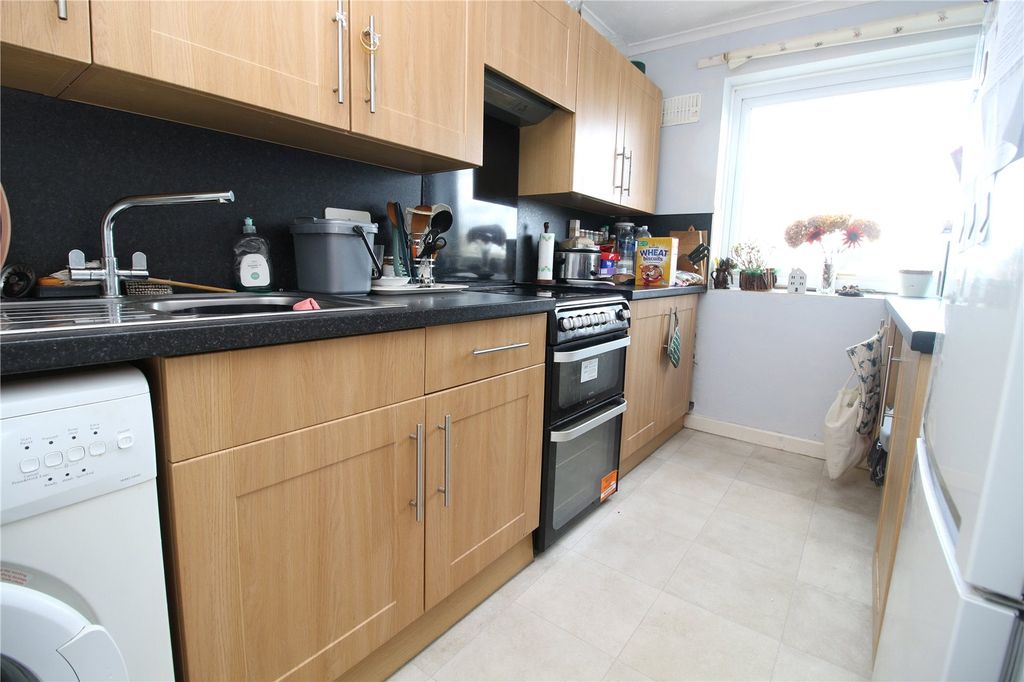 Property photo 3 of 10 Picture No. 05