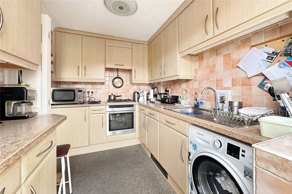 Property photo 3 of 14 Picture No. 11