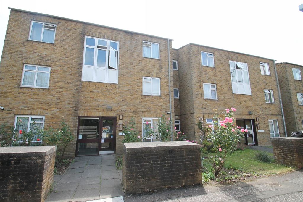 Property photo 1 of 10 Outside.Jpg